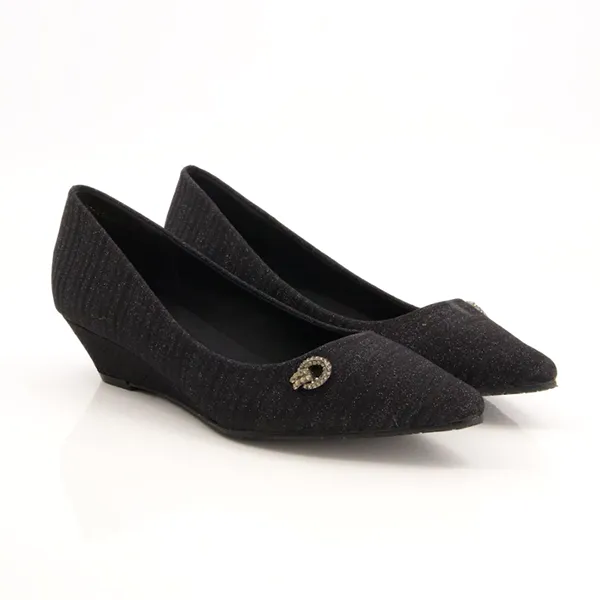 Black Heel Pumps for women