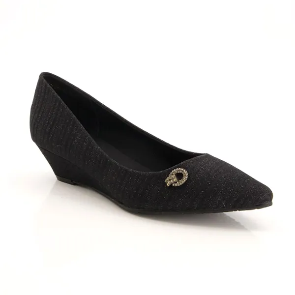 Black Heel Pumps for women