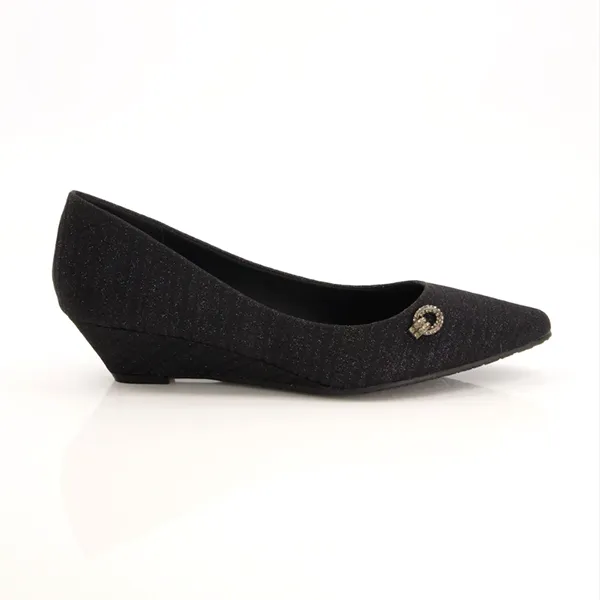 Black Heel Pumps for women