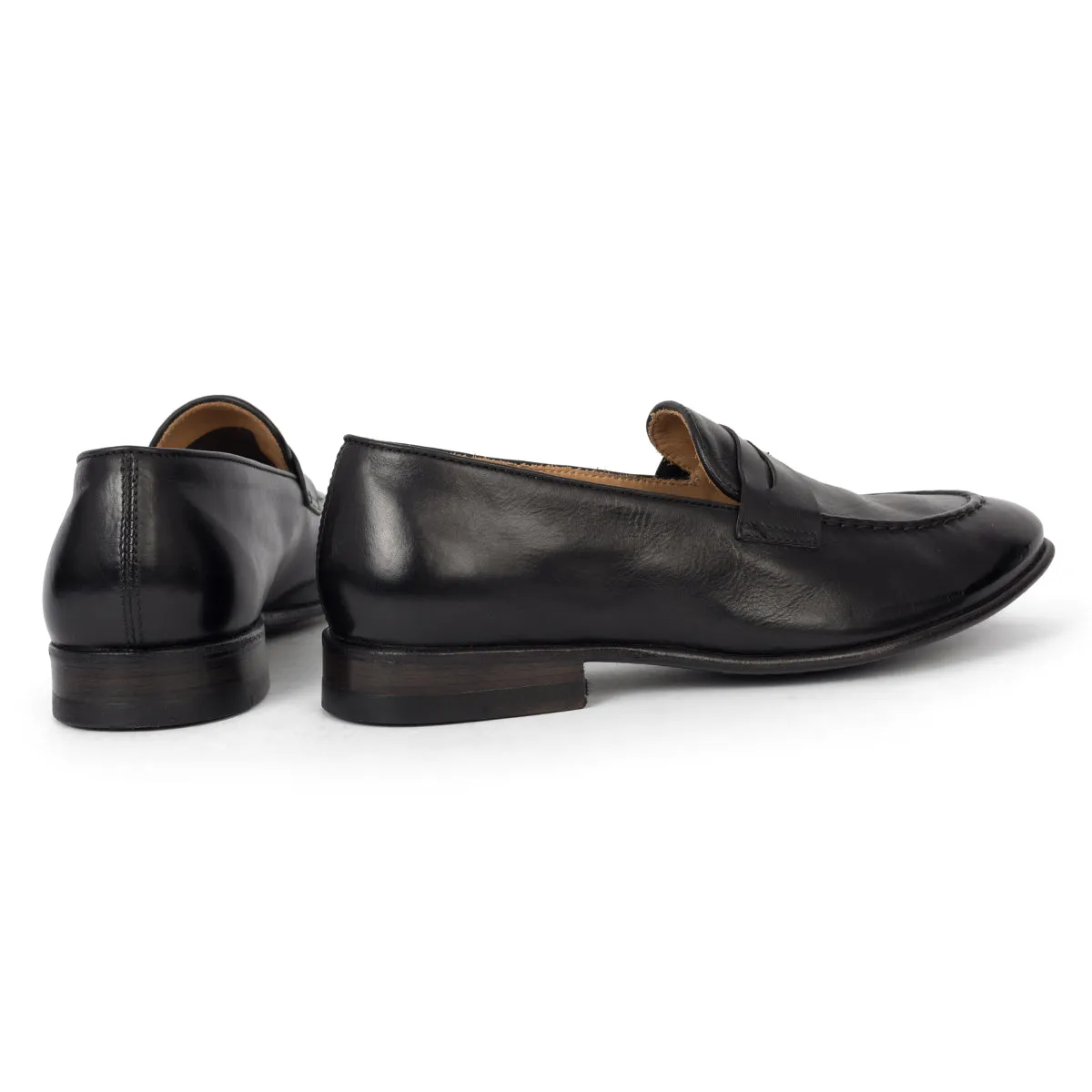 BRENDA 60038<br>Black loafers