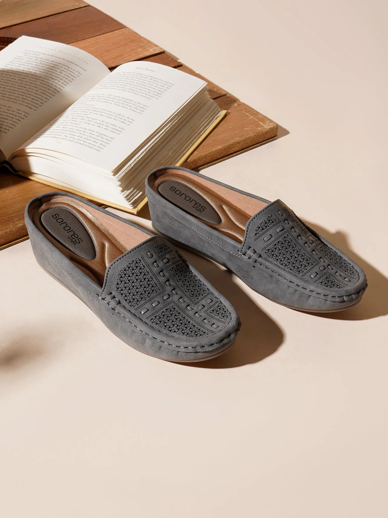 Larkin Flat Mules